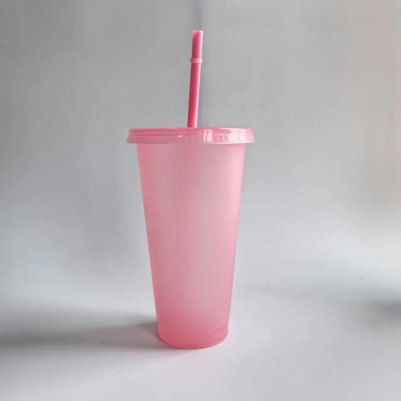 5pcs 710ml Assorted Solid Color Reusable 24oz Plastic Cold Cup Coloured Cup Colored Straw Cup Glasses with Straw and Lid liyi Zpaxo 5pcs pink 701-800ml