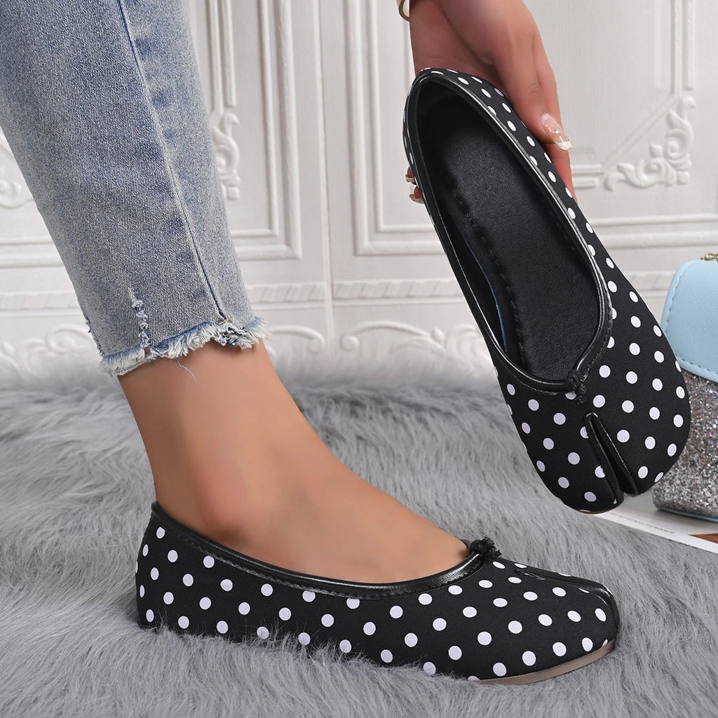 Trend Women Ballet Flats 2025 New Casual Walking Loafers Comfortable Outdoor Flat Sneakers Ladies Slip-on Mary Jane Shoes Women Zpaxo