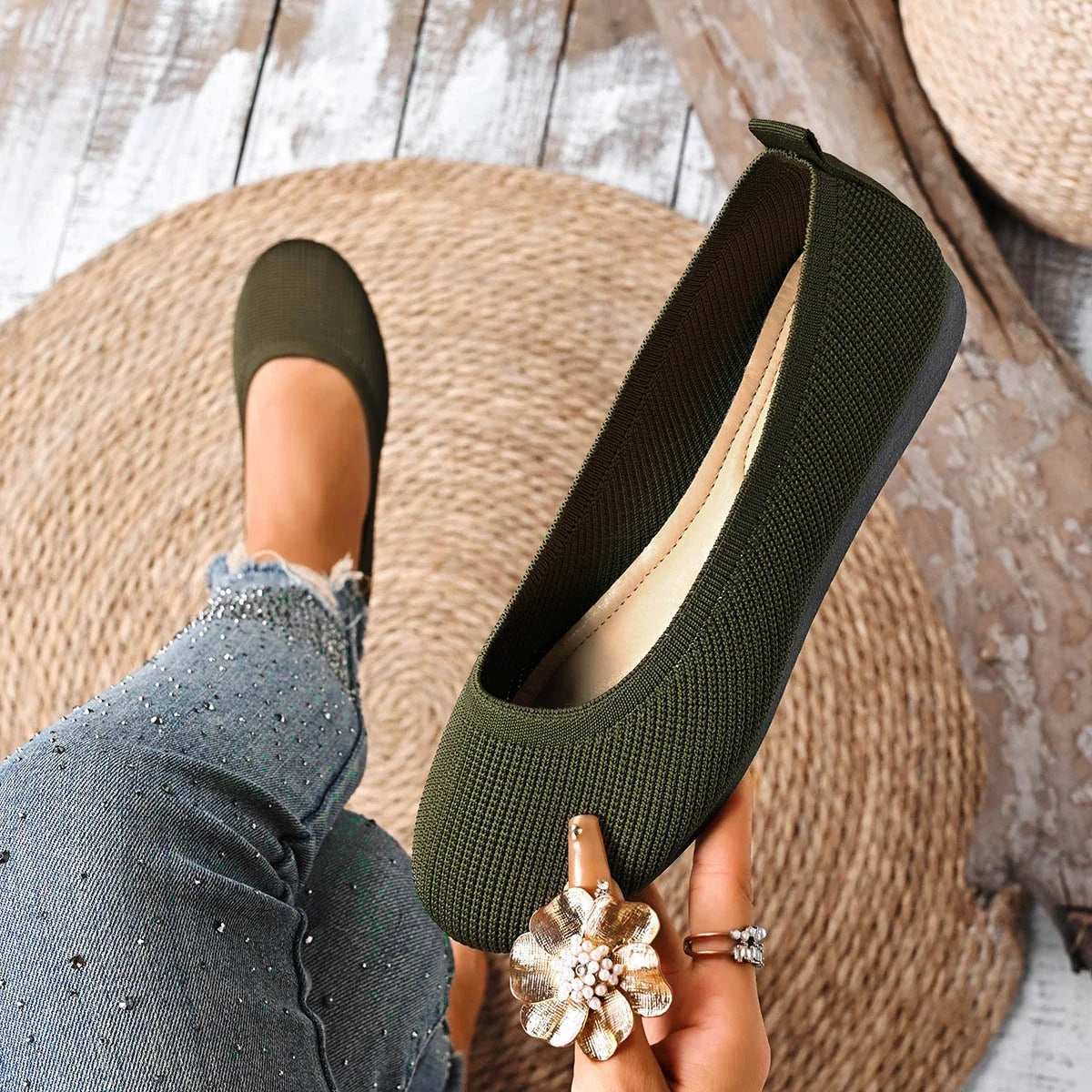 Spring Women Flats Shoes Round Toe Plus Size Light Shoes Knitting Sock Sneakers Breathable Slip on Shoes Female Zapatos De Mujer Zpaxo army green 36