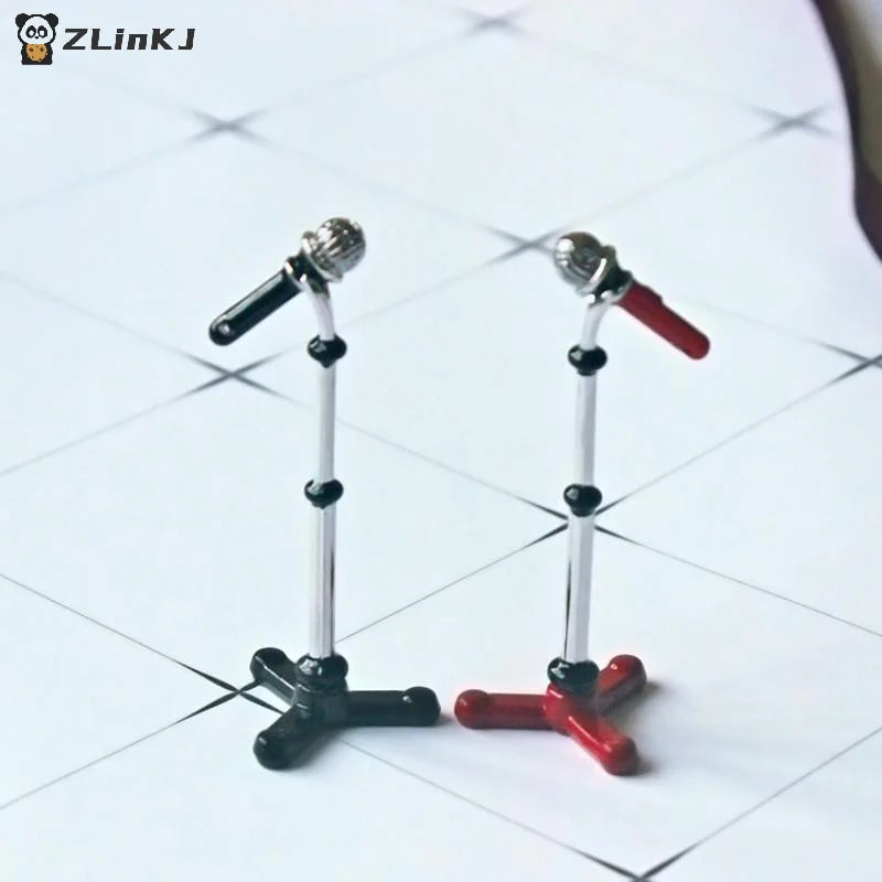 ▶1Pcs Doll House Decoration 1/12 Dollhouse Accessories Miniatures Simulation Mini Alloy Microphone With Stand Model Toy Zpaxo