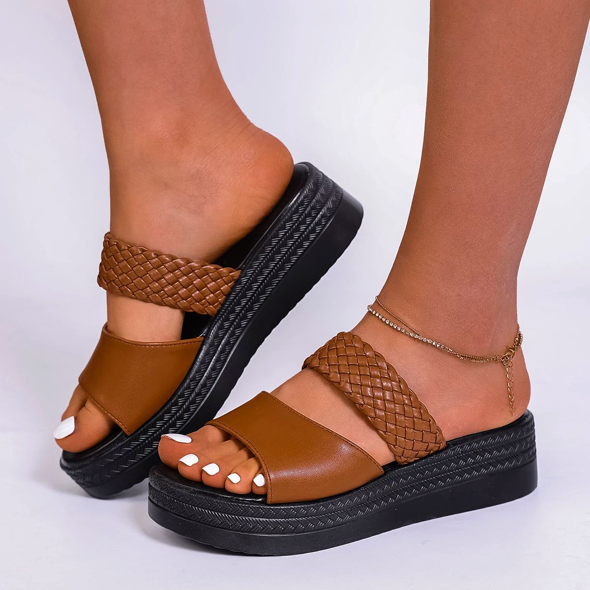 Women Slippers 2025 New Outdoor Beach Sandals Comfortable Wedges Shoes for Women Designer Casual Slippers Big Size Slides Women Zpaxo