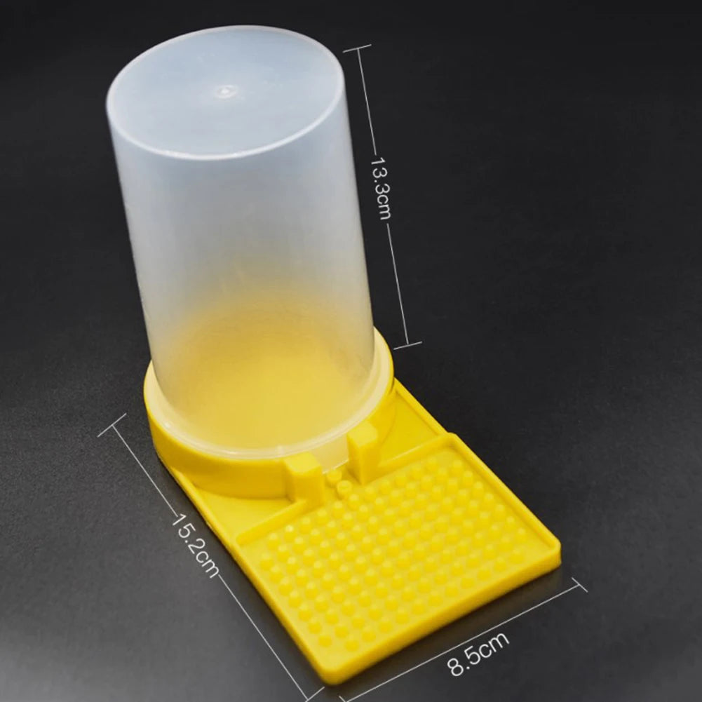 Plastic Beekeeping Water Dispenser Safe Lightweight for Beekeeper Honey Bee Nest Door Feeding Drinking Water Box Zpaxo