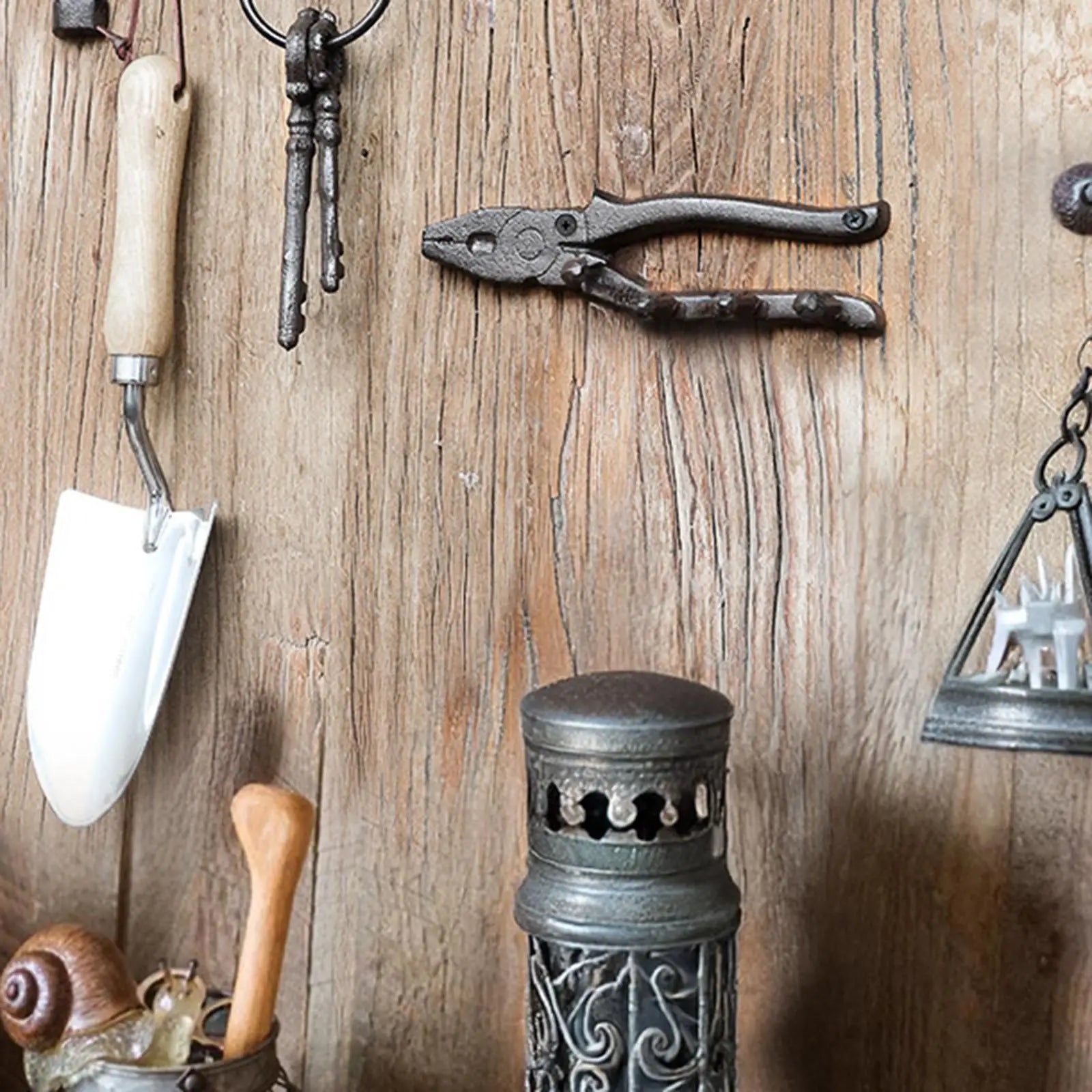 Cast Iron Wall Hooks Plier Shape Vintage Tool Hanger Rustic Key Hanger Holder for Homeowners DIY Enthusiasts Mechanics Craftsmen Zpaxo
