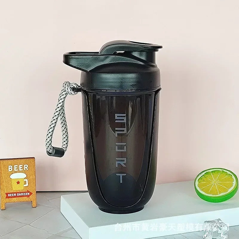 Hot Sale 590ML Protein Powder Milk Shake Cup Sports Shake Cup Office Girl Portable Handheld Water Cup with Lifting Rope Zpaxo 02