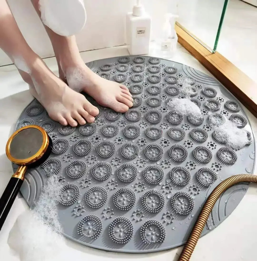 Bathroom Mat Anti-slip Sucker Round PVC Bath Mat with Drain Hole Silicone Bathing Rugs Foot Massage Pad Bathtub Soft Shower Mat Zpaxo gray-Q 55x55cm