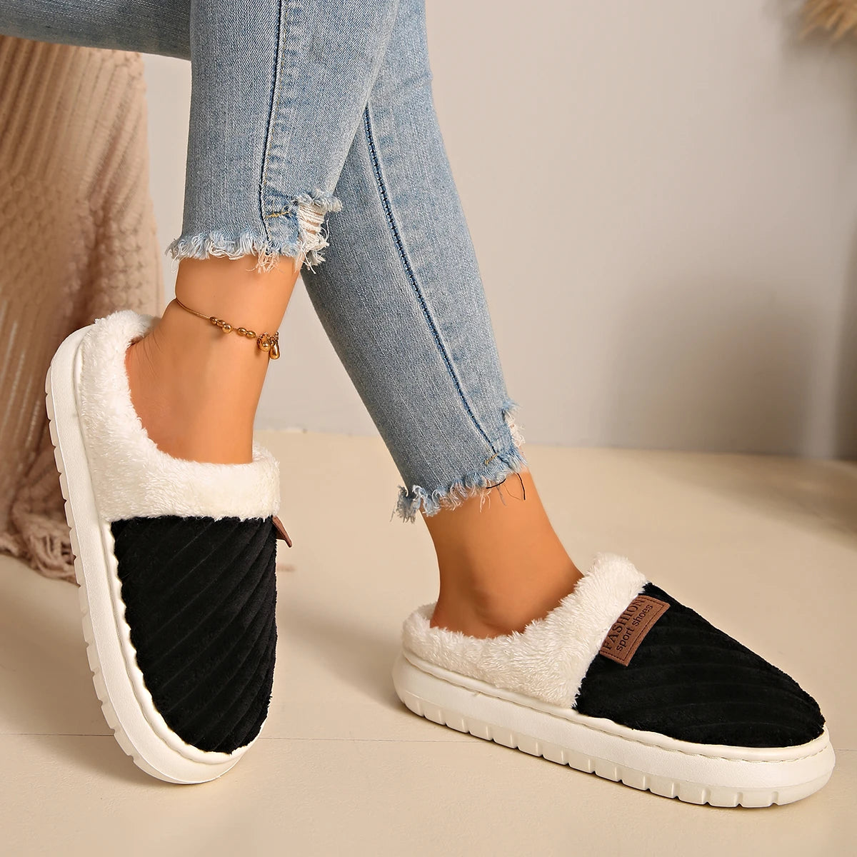 2025 Women Slippers Winter Home Casual Cotton Shoes Women Unisex Concise Flat Plush Slippers Non-slip Warm Fluffy Slides Women Zpaxo