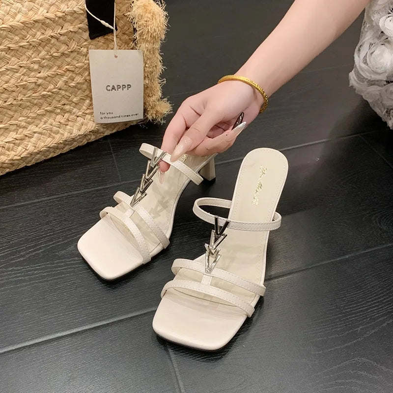 Women's Summer Fashionable Casual Arrow Metal Buckle Embellishment Zpaxo