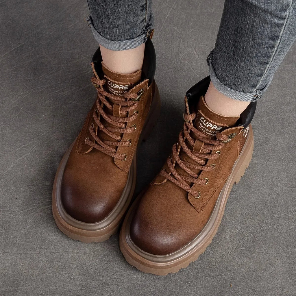 Red Distressed Leather Platform Boots Women Lace Up Design Round Toe Zpaxo