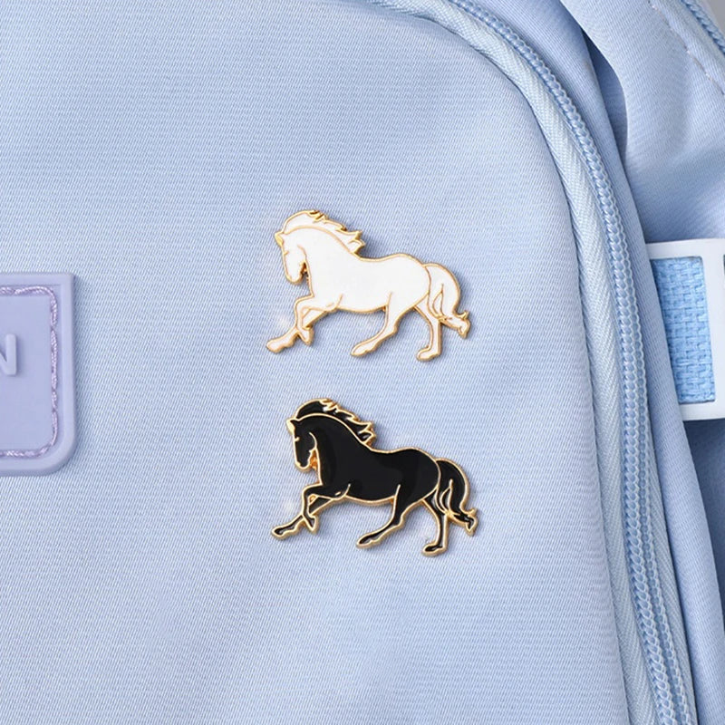 Fashionable Brooch Pins Depicting Year Horse Enamel Animal Jewelry Zpaxo