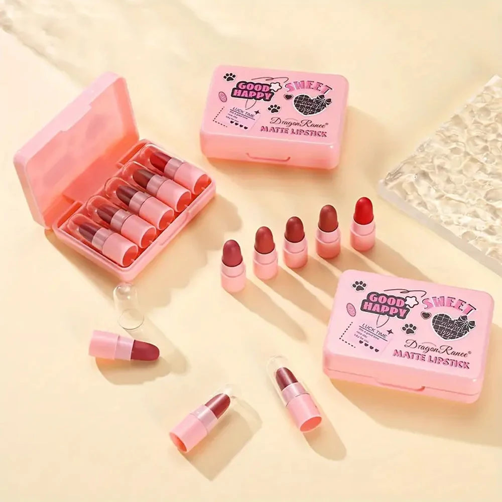 Five-Piece Lipstick Set with Long-Lasting Effect, Brightening and Complexion-Enhancing, Autumn and Winter Matte Velvet Finish, Non-Fading, Non-Stick Cup Lipstick Set Zpaxo