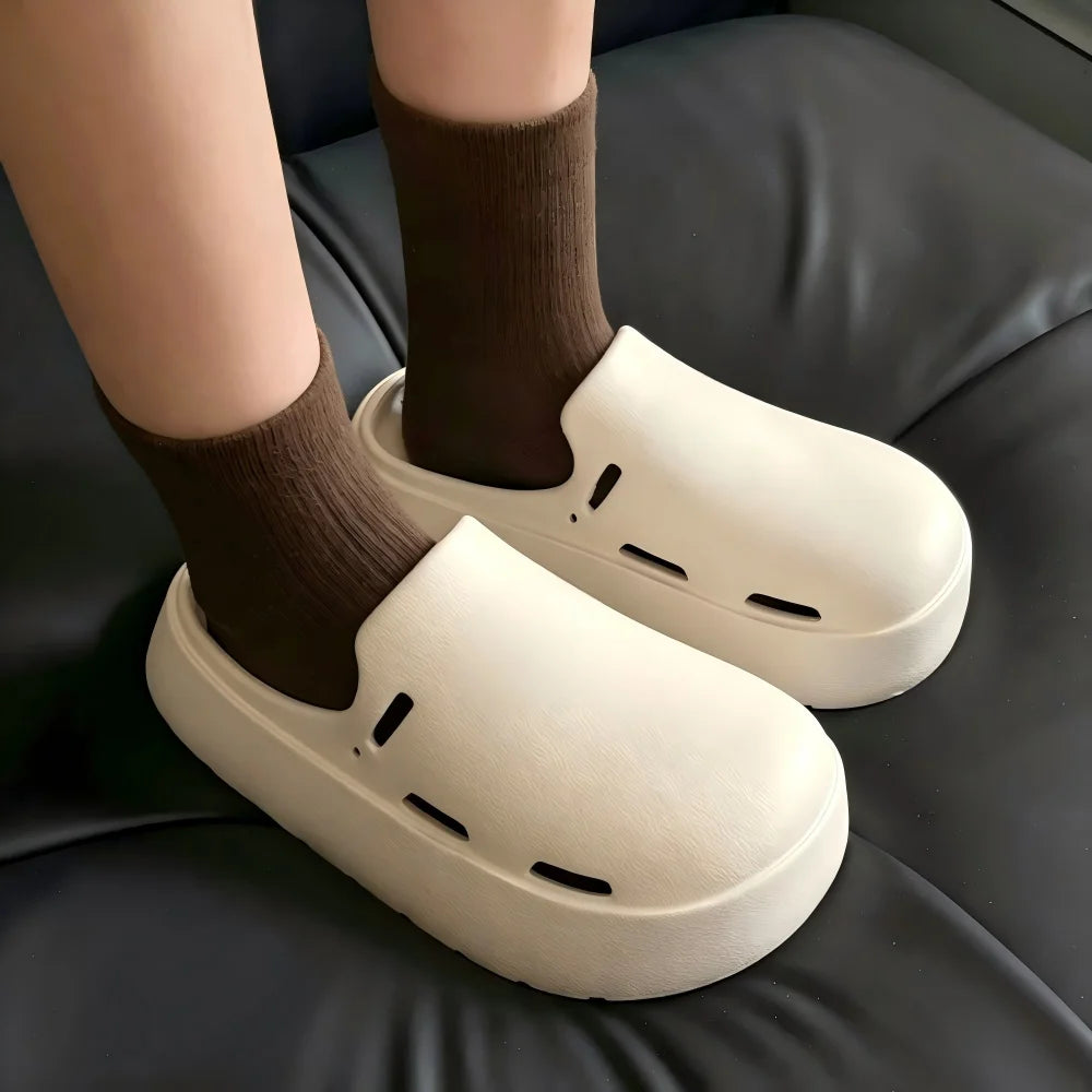 SHAJI Unisex Covered Toe Cloud Clogs Thick Sole Casual Slippers