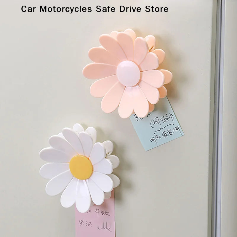 Multifunctional Sakura Magnetic Clip Creative Kitchen Gadget Snack