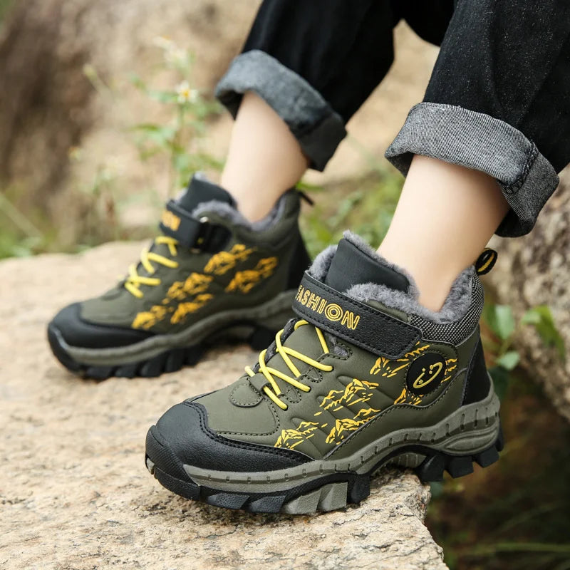 2023 Winter Camp Boys Mountain Climbing Shoes Fashion Kids Teenage Zpaxo