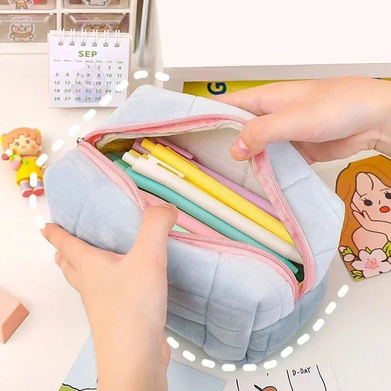 Large Fur Cosmetic Bag – Travel Makeup & Toiletry Organizer Cosmetic Organizer Bag Zpaxo