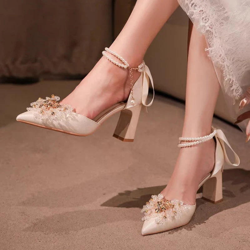 Women Sandals 2025 New Butterfly Knot Hollow Out Sandals Designer High Heels Shoes Women Bridal Wedding Shoes Zapatos De Muje Zpaxo