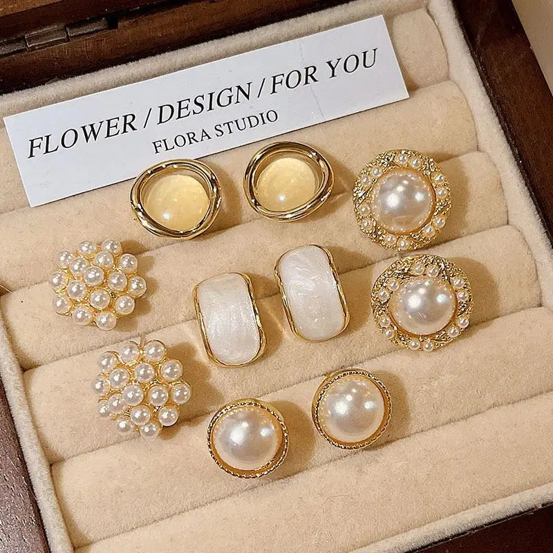 Vintage Gold Geometric Faux Pearl Stud Earrings – 2Pcs Bridal