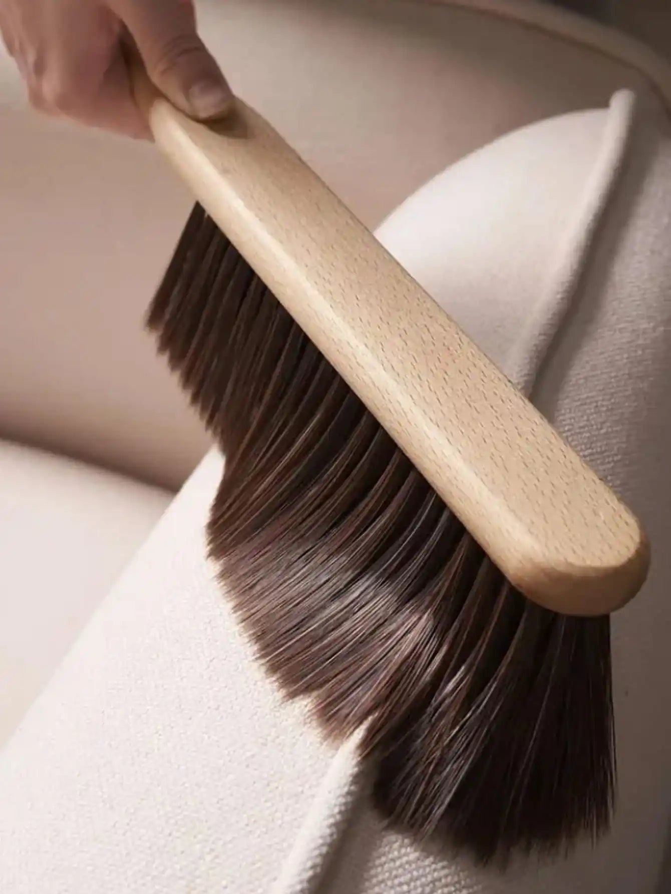1pc Hand Broom Counter Duster With Long Wooden Handle For Home Cleaning Furniture Zpaxo