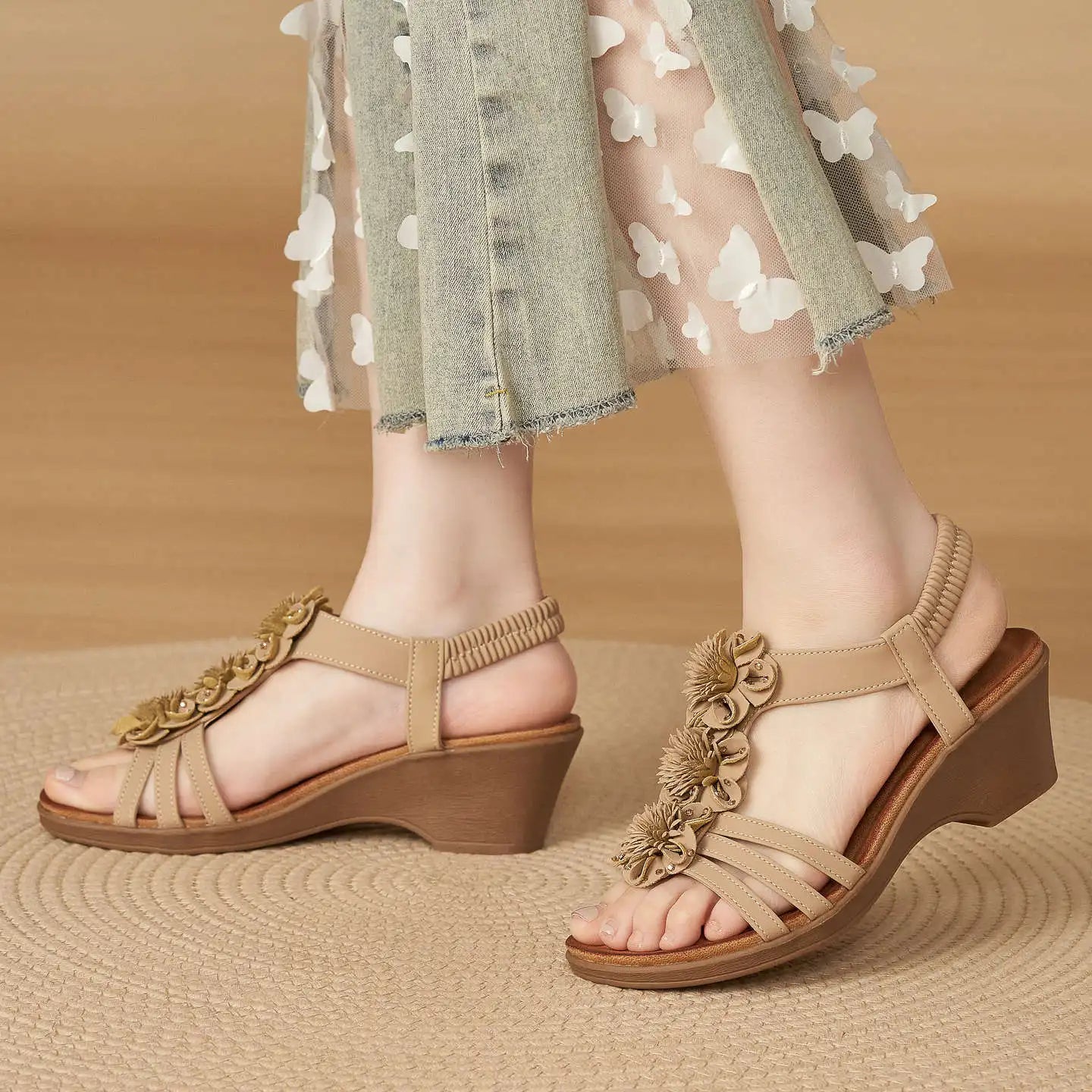 Womens Bohemian Floral Wedge Sandals Elegant Handcrafted Flower Decor Zpaxo