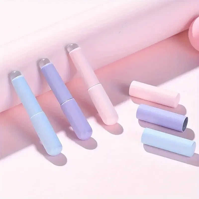 New color silicone lip brush with cover is suitable for concealer mouth blush dye brush, seamless mini portable cosmetic brush Zpaxo