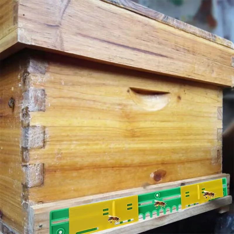 Beekeeping Plastic Beehive Bee Box Door Anti-escape Hive Gate Sheet