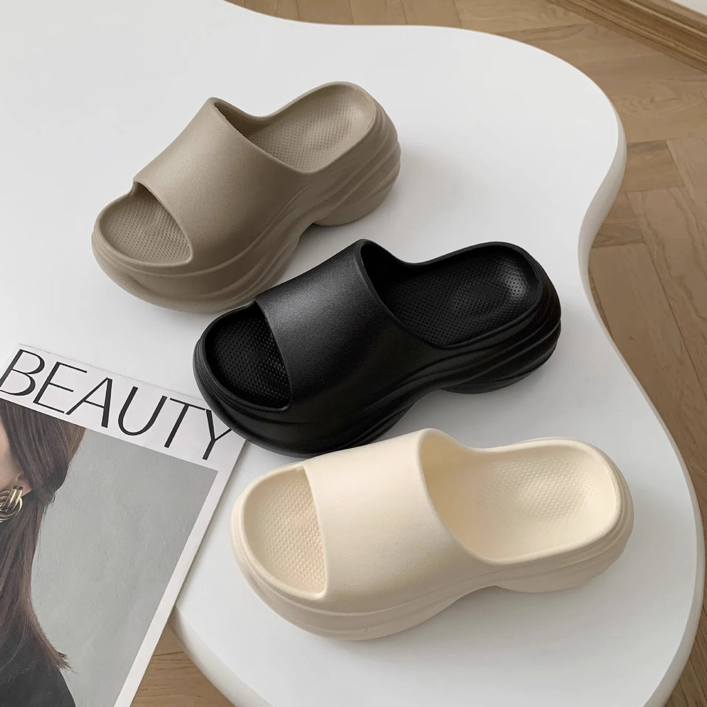 2025 Thick-soled Women's Slippers Outdoor Wear Beach Summer Trendy