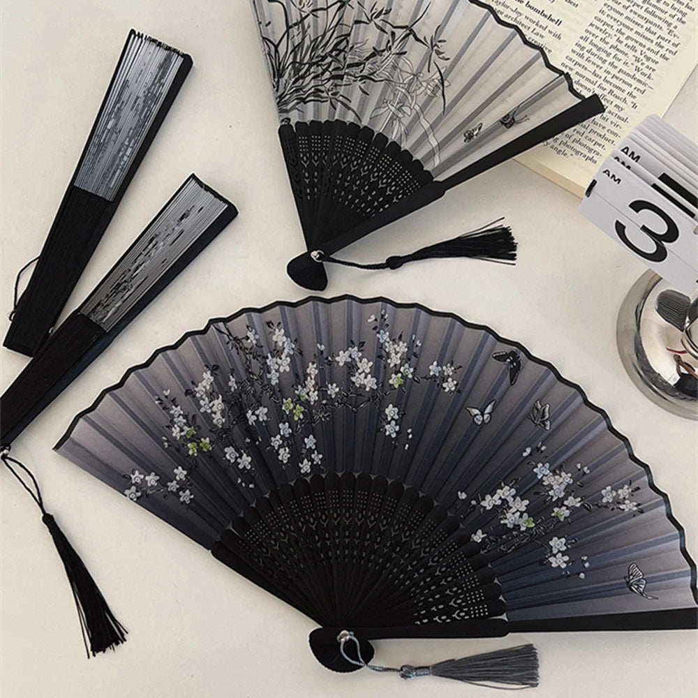 Bamboo Silk Folding Fan – Vintage Chinese Handheld Fan