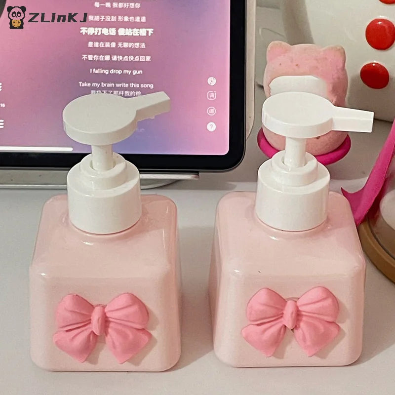 Bow Soap Dispenser Refillable Shower Bottle Pink Plastic Press Pump Zpaxo