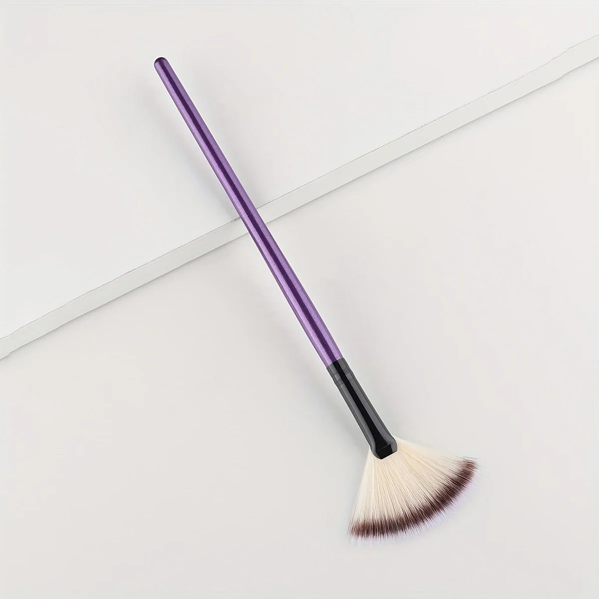 1pc Fan Shaped Highlight Brush Contour Brush Blending Highlighter Makeup Brush Face Loose Powder Brush Cosmetic Beauty Tools Zpaxo