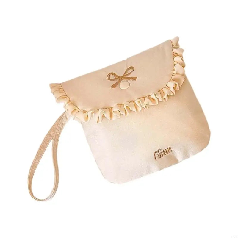 Fashionable Feminine Essential Holder Travel Friendly Sanitary Pad