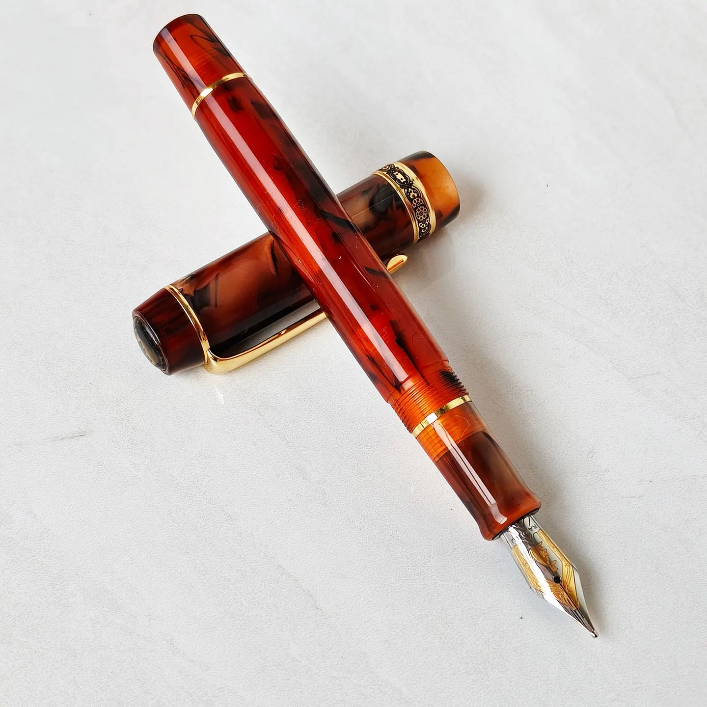 Kaigelu 316 Fountain Pen, Fine Point EF F M, Screw Cap, Calligraphy Practice, Sakura, Aest Zpaxo 316hongseheihua F