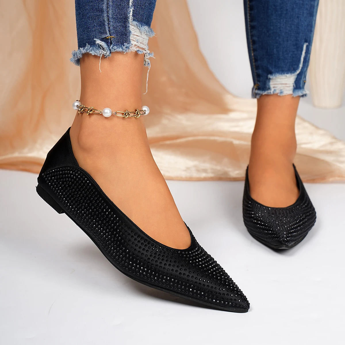 Women Flats 2026 Slip-on Rhinestone Shoes Women Shallow Mouth Pointed Toe Flat Casual Loafers Soft Leather Women Single Shoes Zpaxo