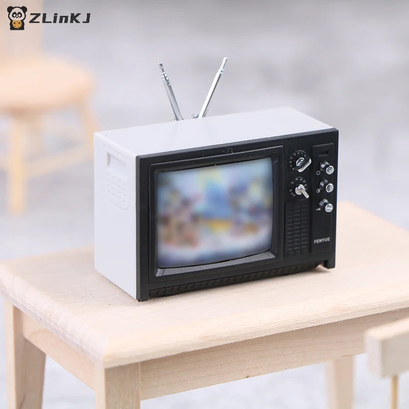 ▶1Pcs Mini Retro TV Miniature Ornaments DollHouse Toy Ornaments Zpaxo