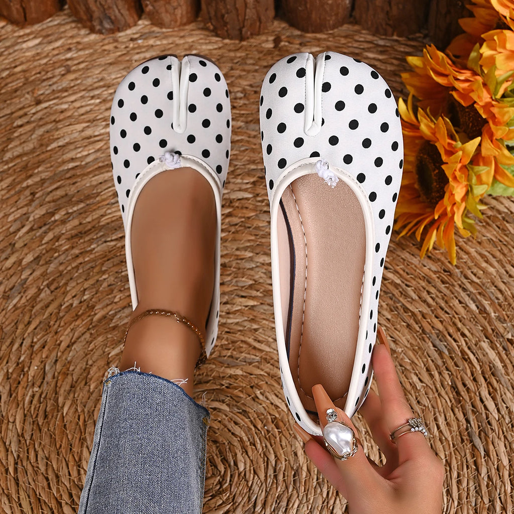 Trend Women Ballet Flats 2025 New Casual Walking Loafers Comfortable Outdoor Flat Sneakers Ladies Slip-on Mary Jane Shoes Women Zpaxo