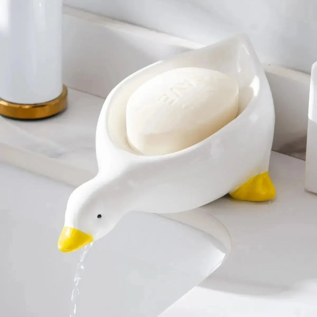 Cute Duck Soap Dish – Self-Draining Plastic Soap Holder Soap Dish Zpaxo White