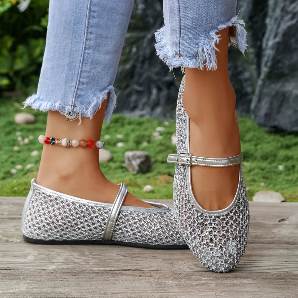 2026 Summer Designer Cosy Mesh Heels Women Flat Shoes Fashion Round Toe Buckle Strap Casual Outdoor Dress Sandals Zpaxo