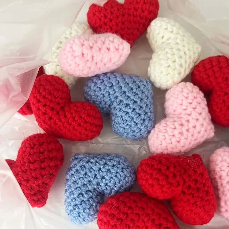 3pcs Handmade Knitted Heart Decorations Blue Red Crochet Finished Hearts for Valentine's Day Wedding Party DIY Home Decor Zpaxo