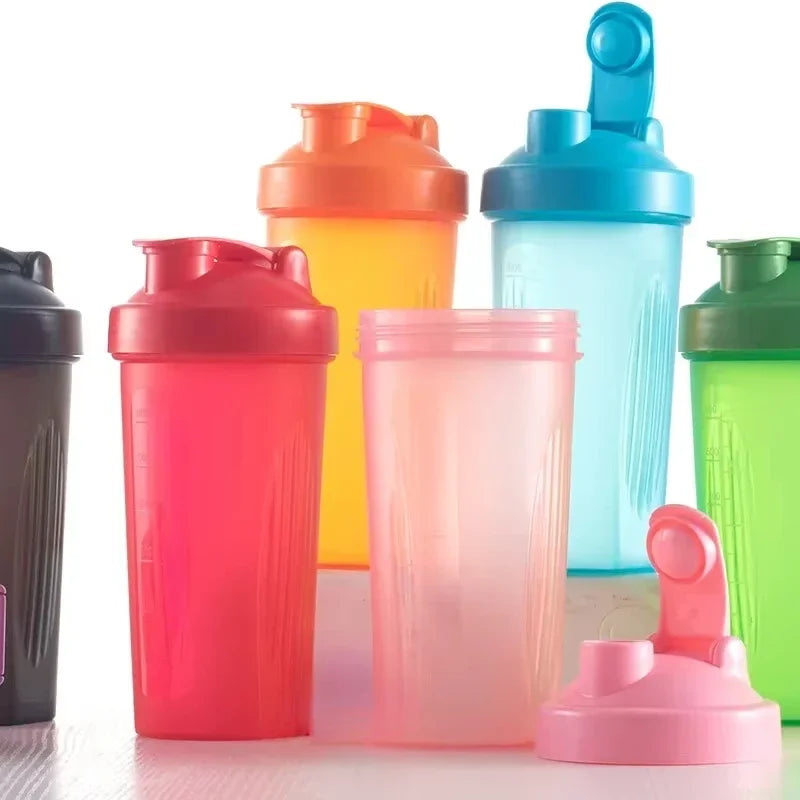 New 600ml Protein Powder Shaker Bottle Leak Proof Water Bottle for Gym Fitness Training Sport Shaker Mixing Cup with Scale Zpaxo