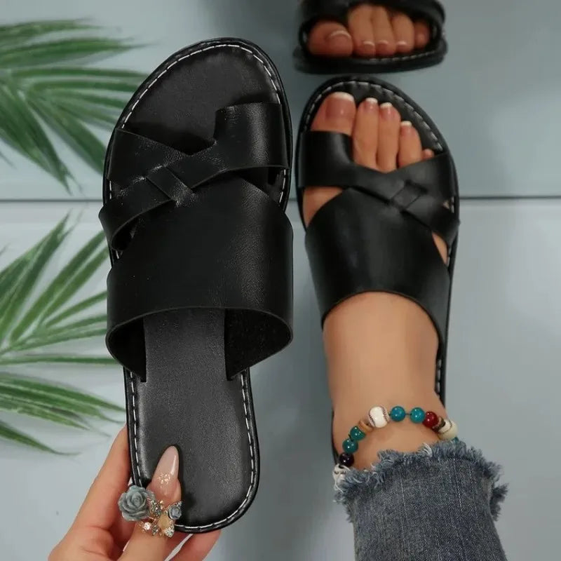 2025 New Women Slippers Minimalist Thong Sandals Fashion Flat Slippers Beach Vacation Leisure Woman Shoes Outdoor Slides Women Zpaxo