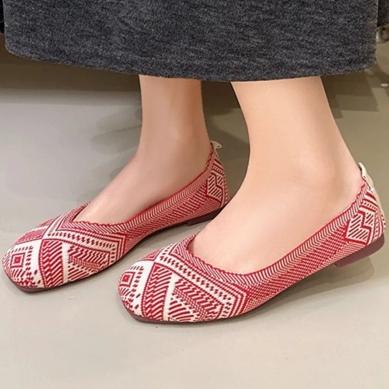 Women's Square Closed Toe Comfortable Lightweight Flat Single Shoes Zpaxo Red 35
