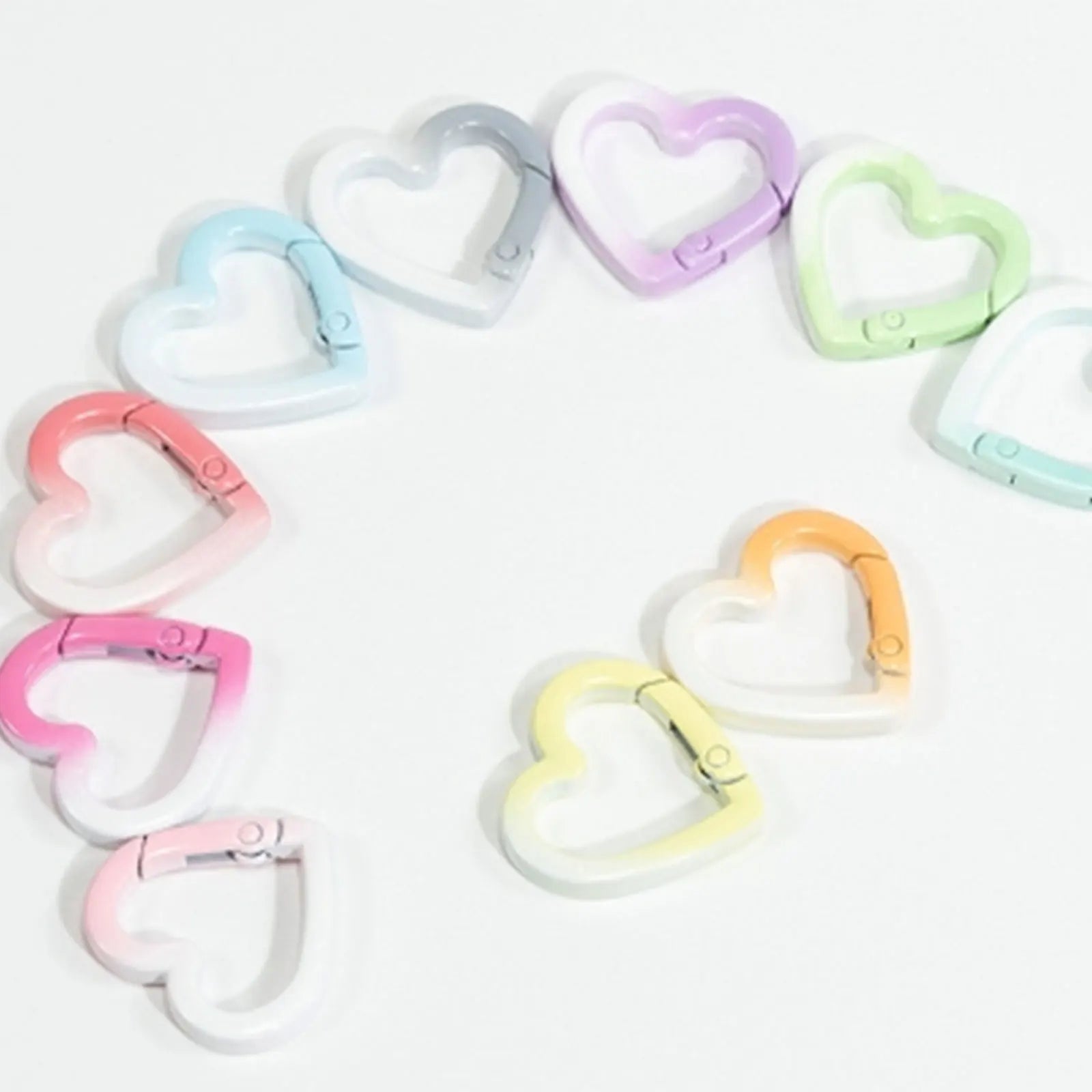 8 PCS Durable Mixed Color Aluminum Alloy Heart Gradient Climbing Carabiner Carabiner, Powerful Key Ring Hook Zpaxo