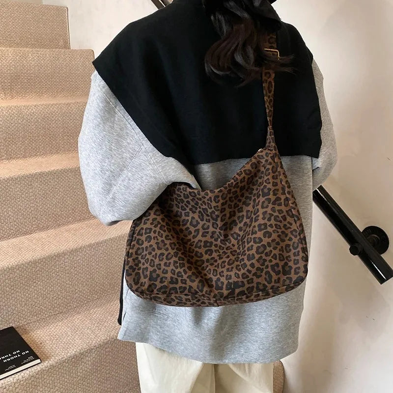 Trendy Casual Soft Textile Women's Shoulder Bag Large Capacity