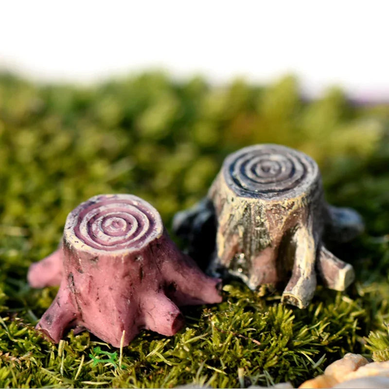 Mini Tree Stump Resin Figurine – Fairy Garden DIY Ornament