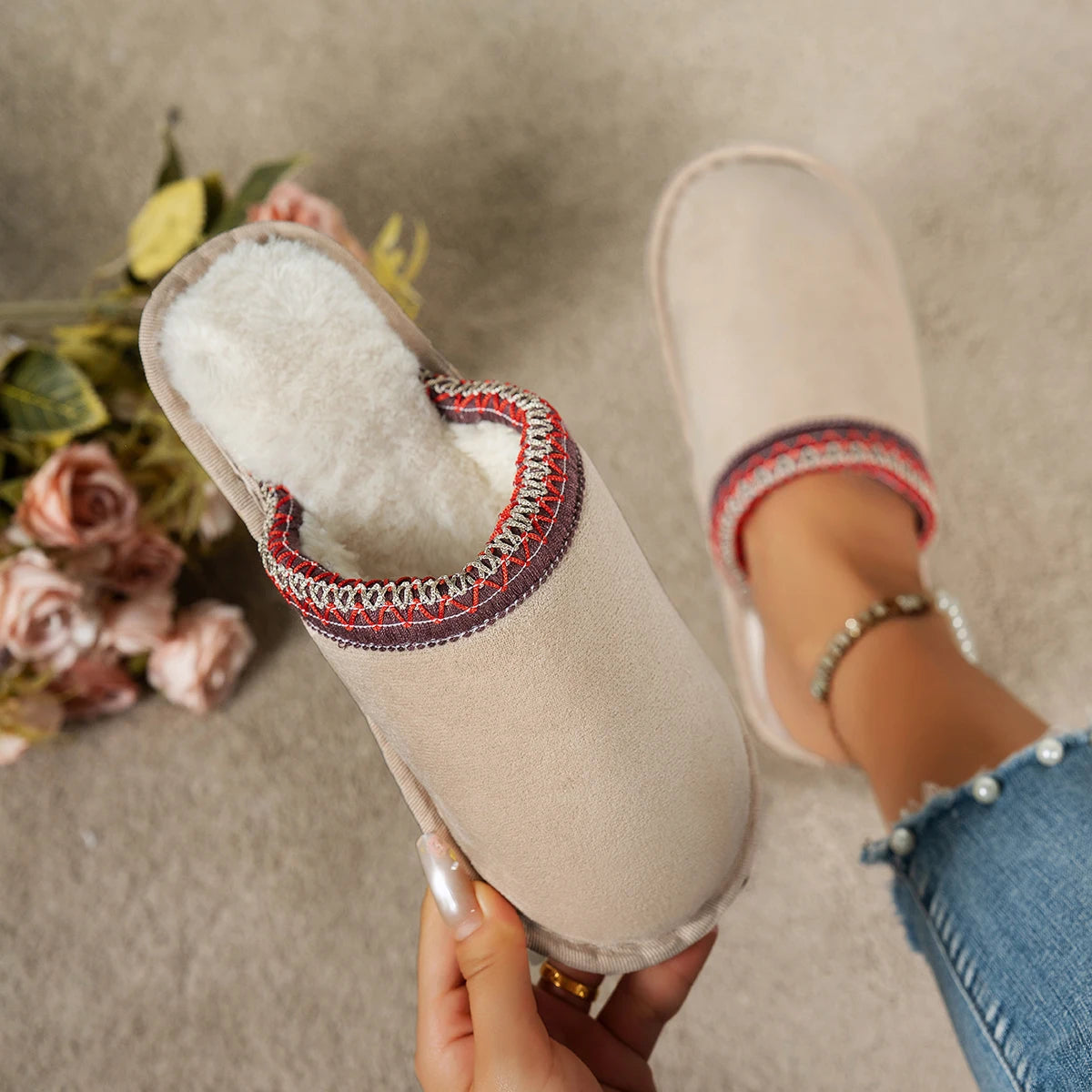 Winter Plush Warm Shoes Women Comfortable Non Slip Home Slippers 2025 Woman Slides Women Retro Fashion Fluffy Platform Slippers Zpaxo