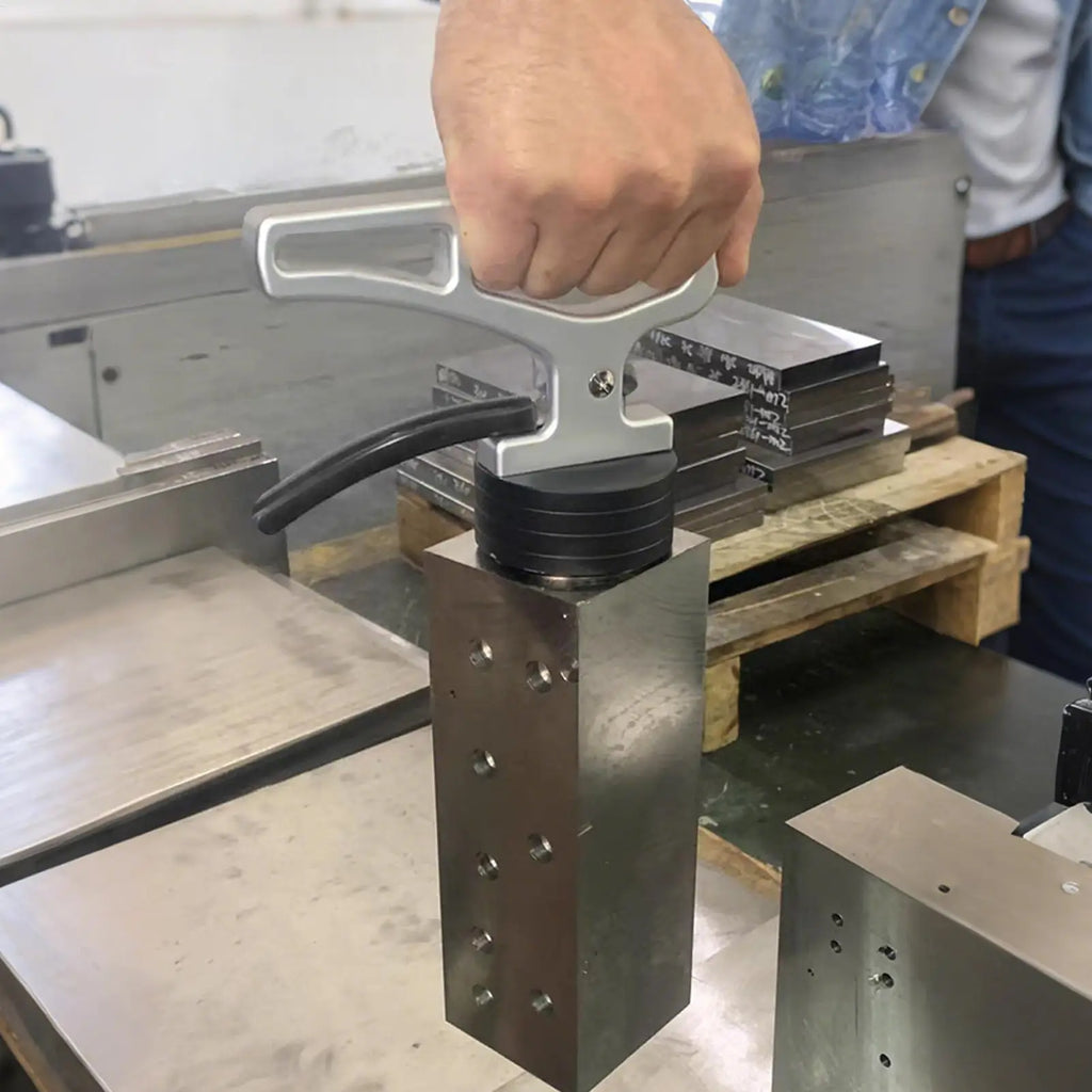 Magnetic Retrieval Tool Strong Suction Collector Strongest Magnetic Collector for Heavy Metal Objects Nails Iron Plate Workshop Zpaxo