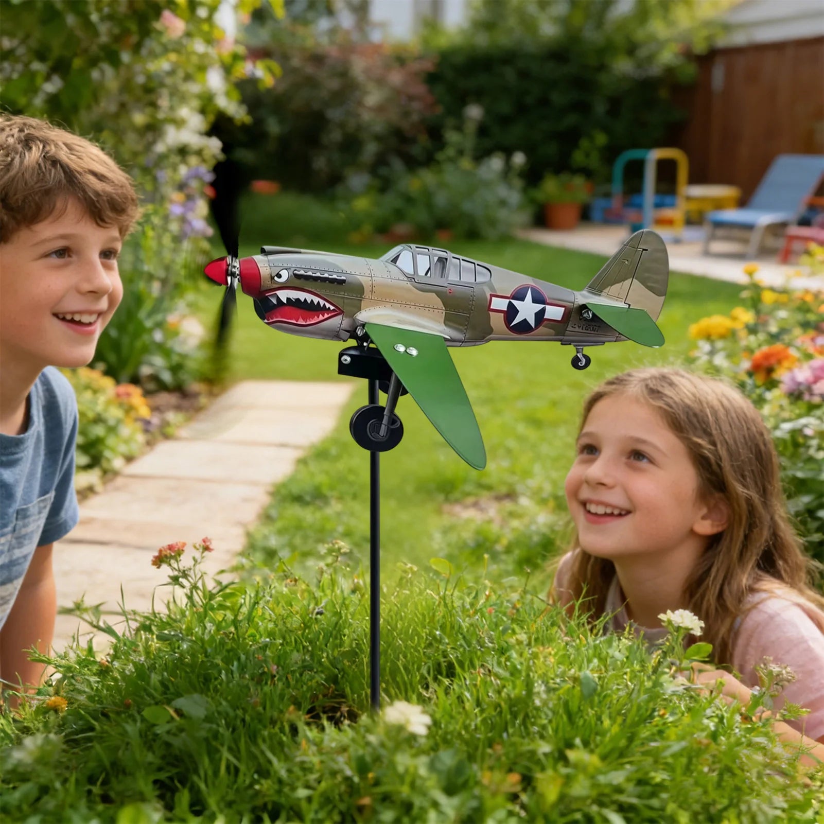 Garden Wind Spinner Funny Rotating Decorative Outdoor Sculpture