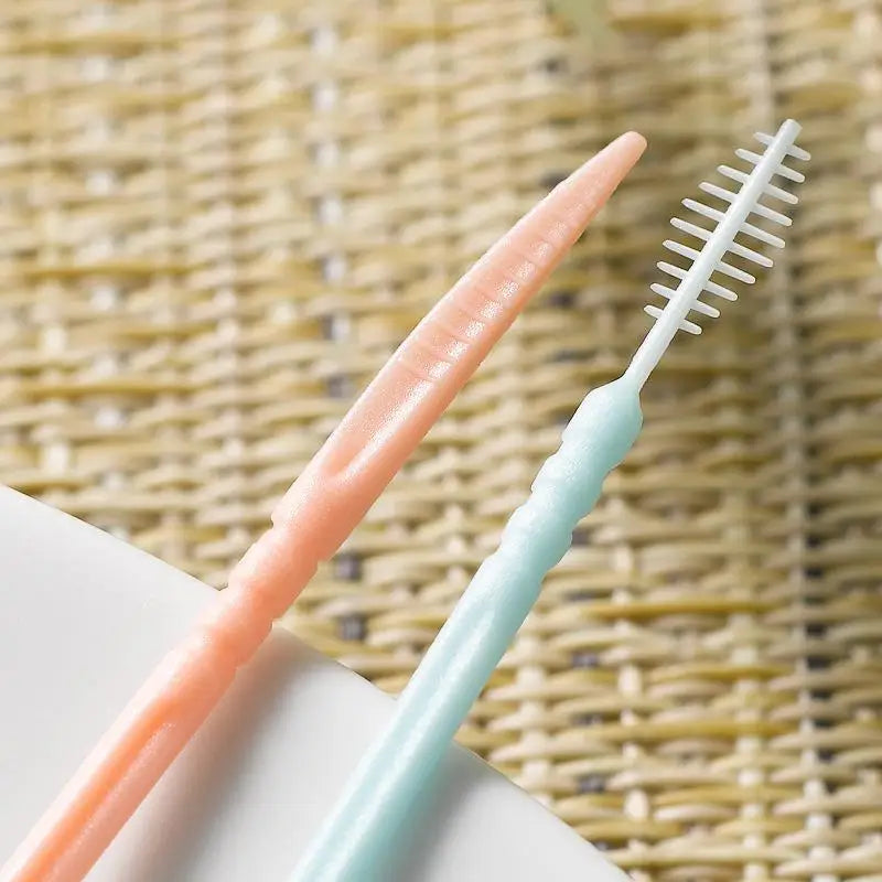 100-Pack Disposable Double-Head Plastic Toothpicks – Portable Box