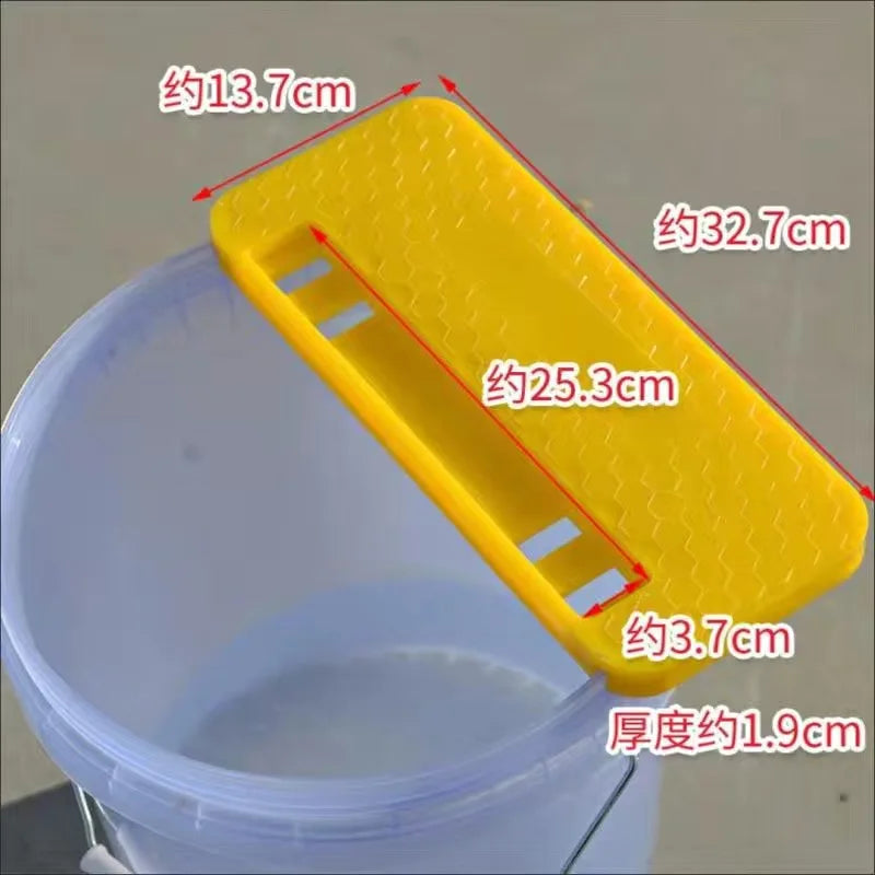 Heavy Convenient Beekeeping Honey Comb Capper Plastic Bucket Nest