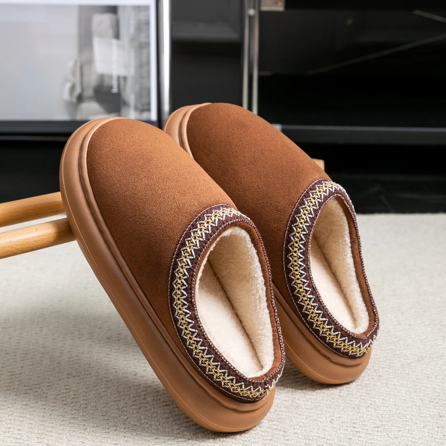 Men's Plush Slippers Winter Thick Fuzzy Indoor House Shoes