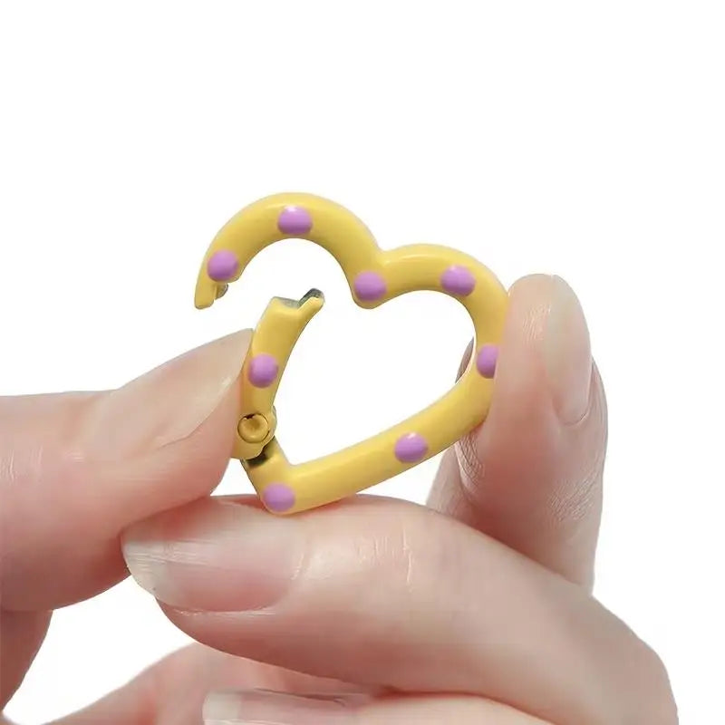 2/5pcs random Heart-Shaped Keychain with Spring Clip – Vibrant Alloy DIY Jewelry & Bag Charm by NADD VILLAGE Zpaxo