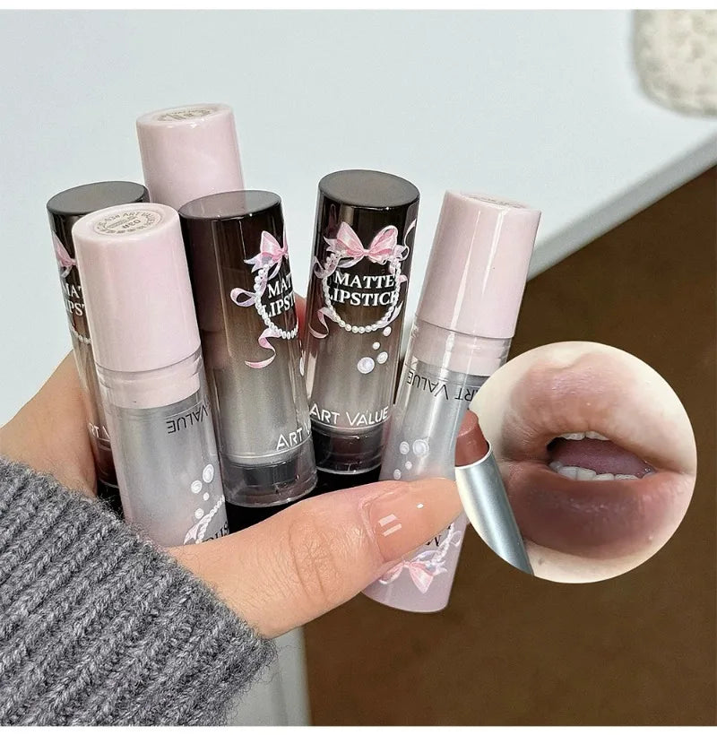 Moisturizing Velvet Matte Lipstick Hazelnut Mousse Long Lasting